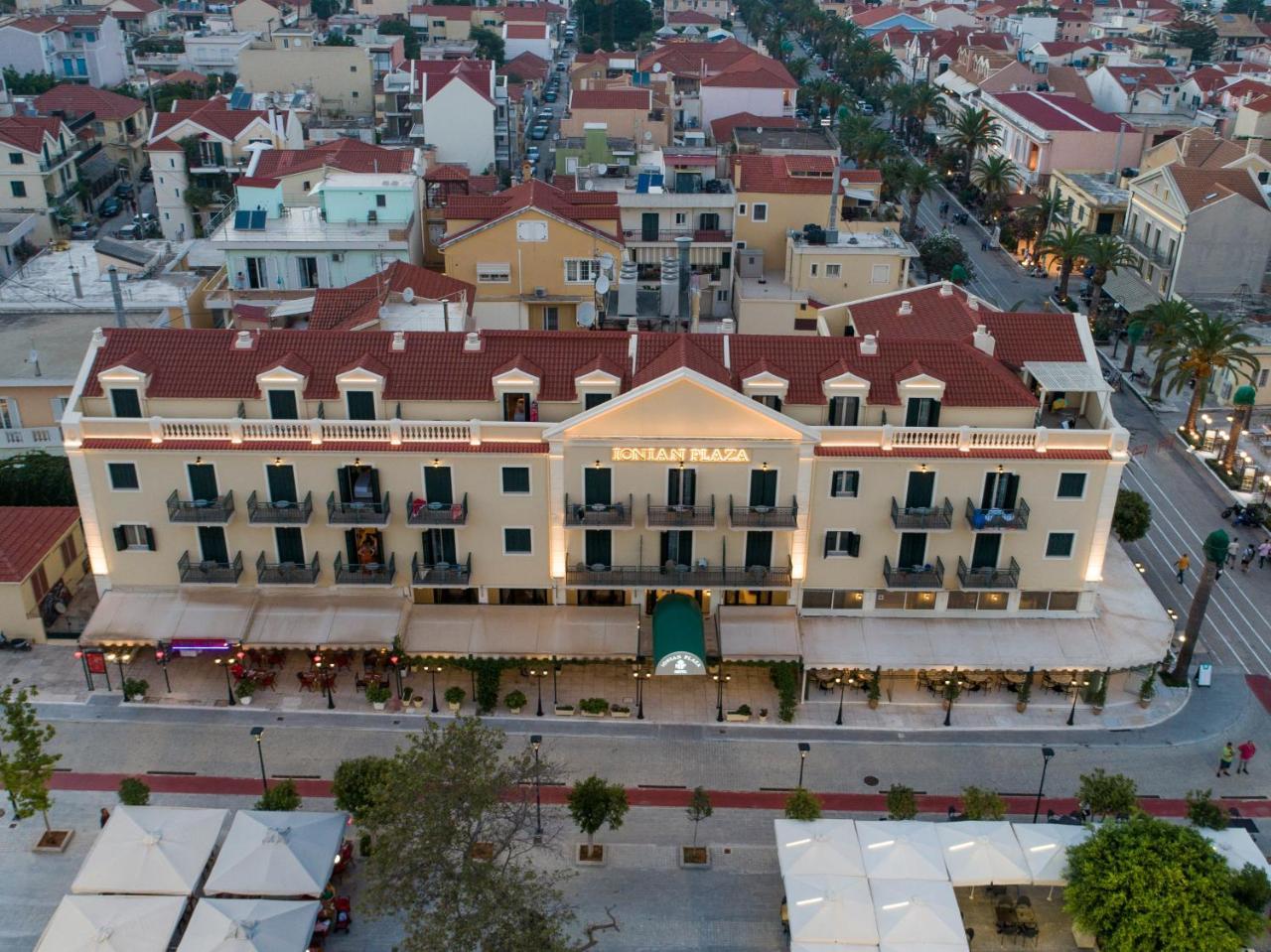 ארגוסטולי Ionian Plaza Hotel מראה חיצוני תמונה